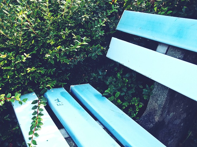 和汤普森 和汤普森